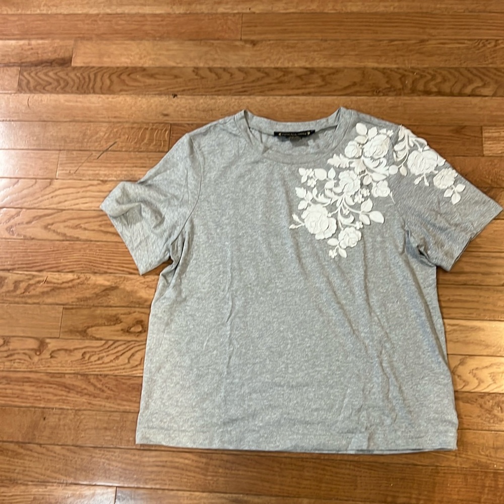 Ladies appliqué tee